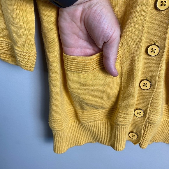 Banana Republic Factory Long Sleeve 1/2 Button Front Mustard V-Neck Cardigan M - Picture 3 of 13